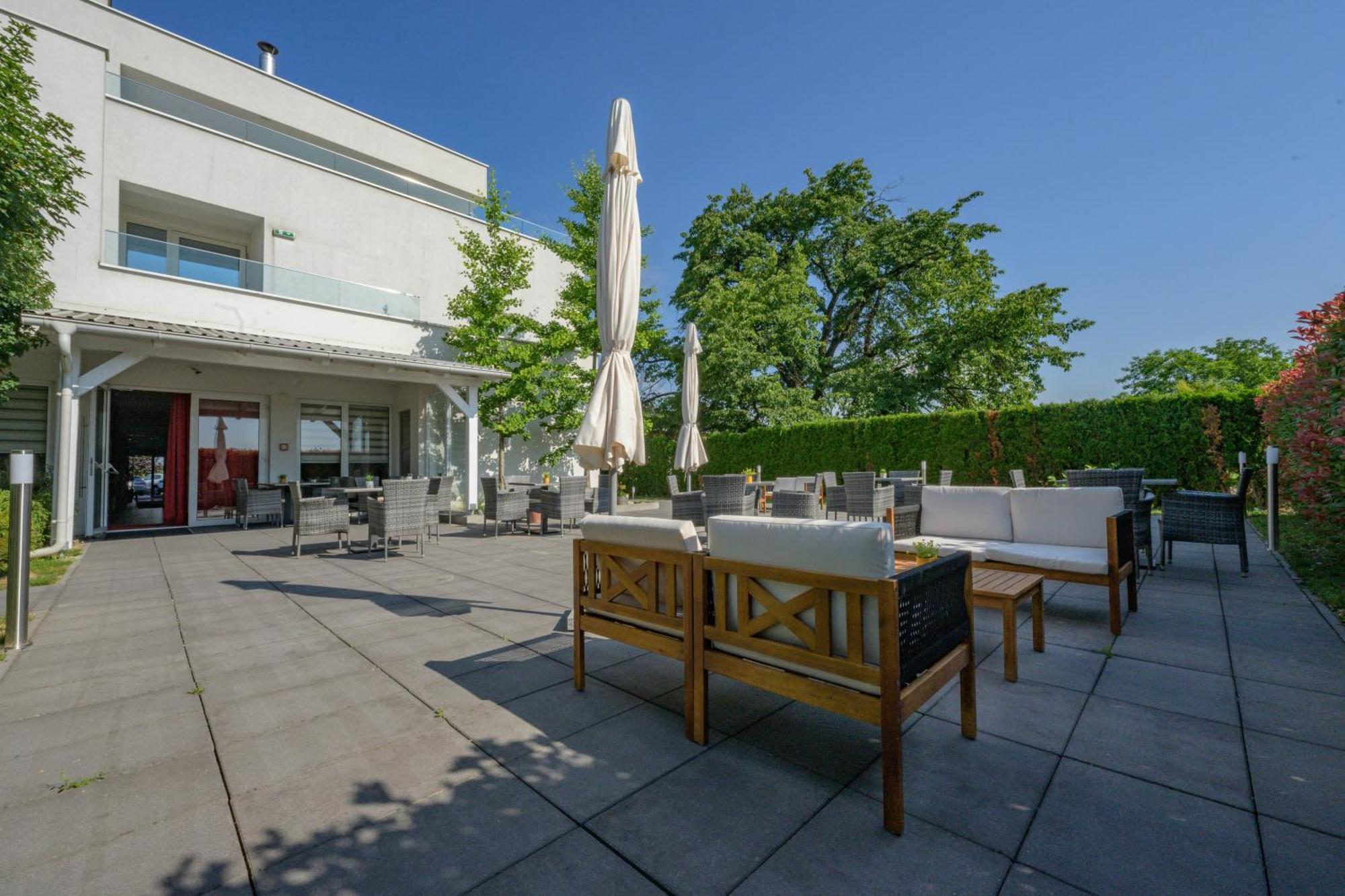 Hotel Magdalena Zagreb Bagian luar foto