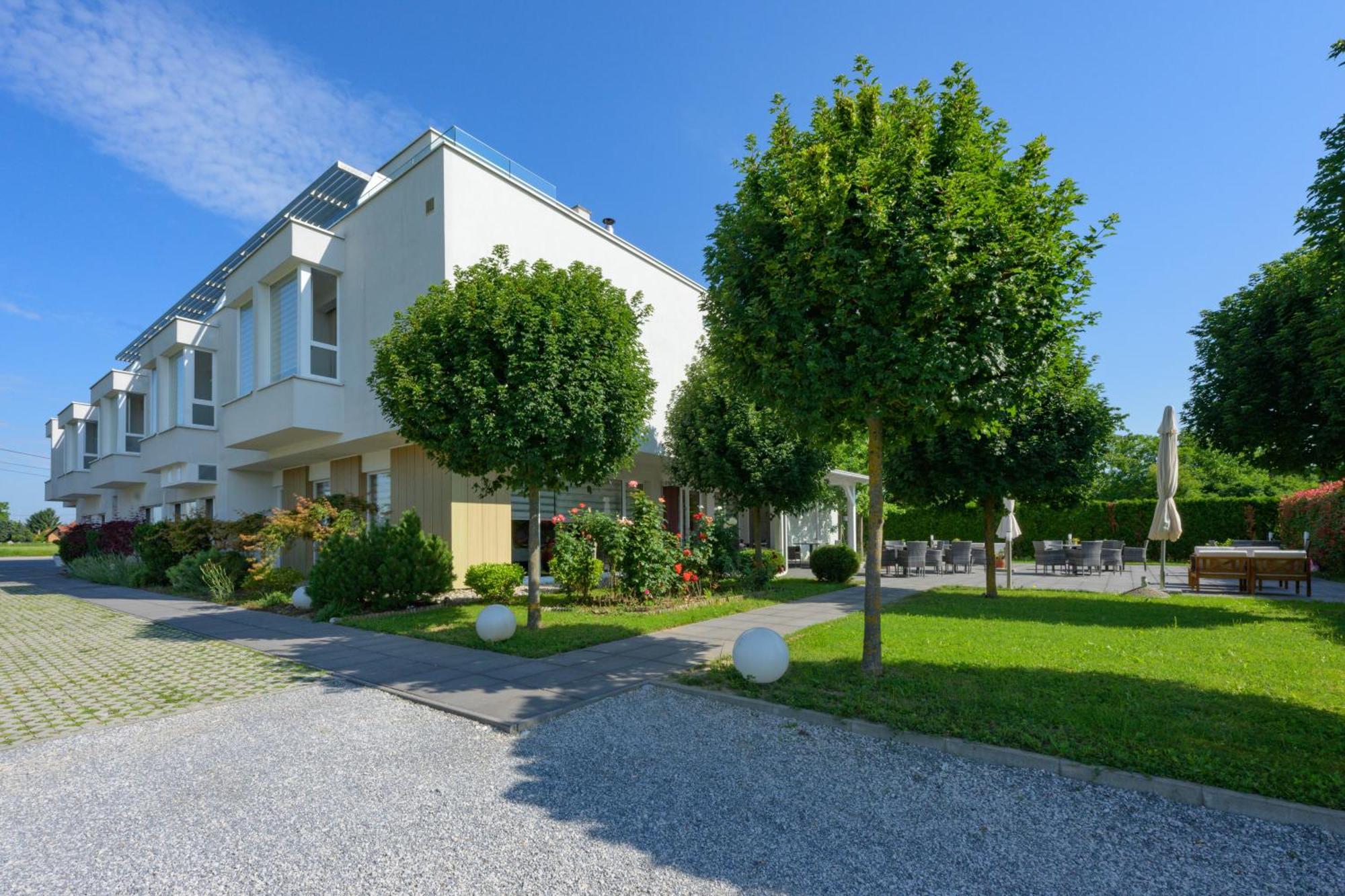 Hotel Magdalena Zagreb Bagian luar foto