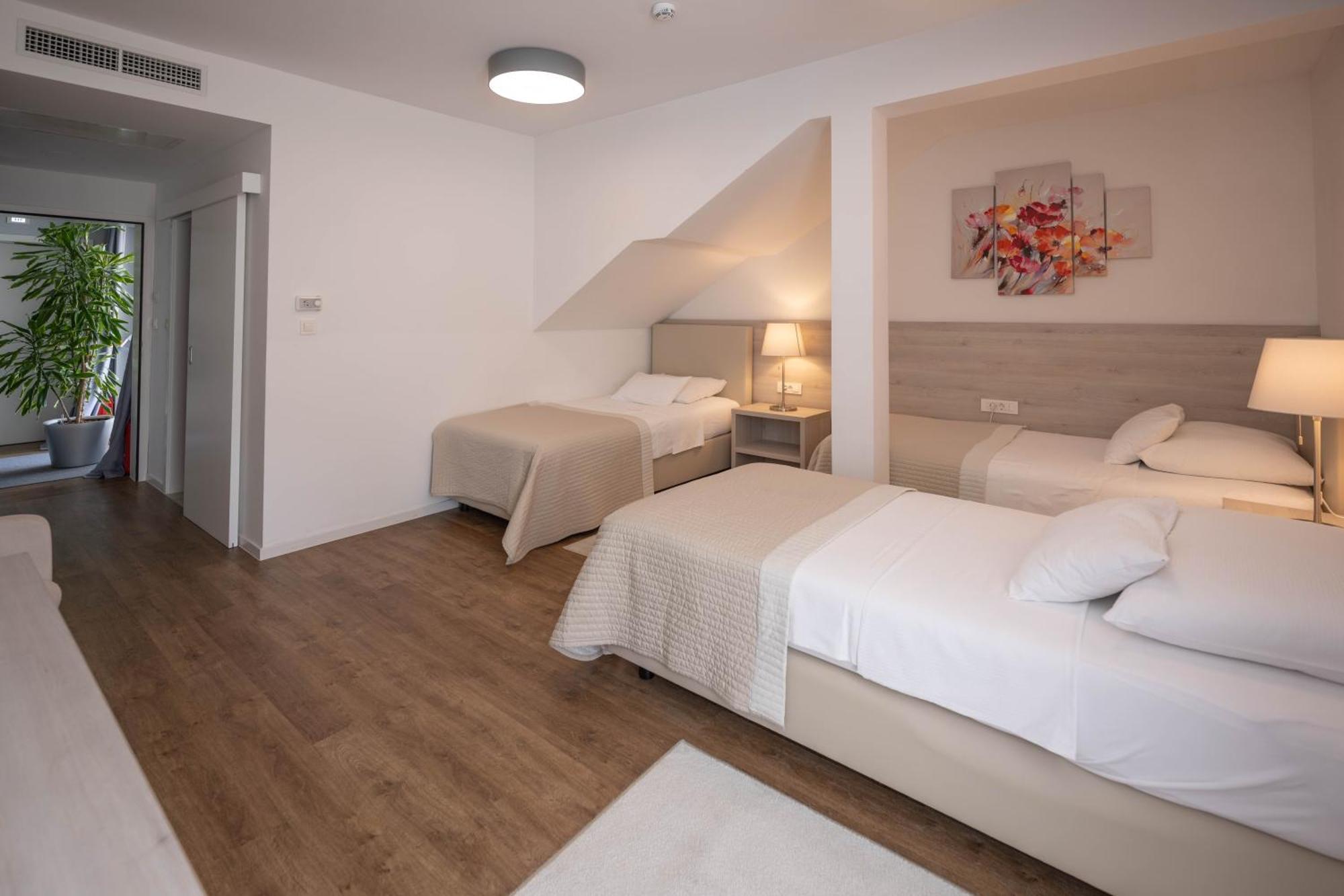 Hotel Magdalena Zagreb Bagian luar foto