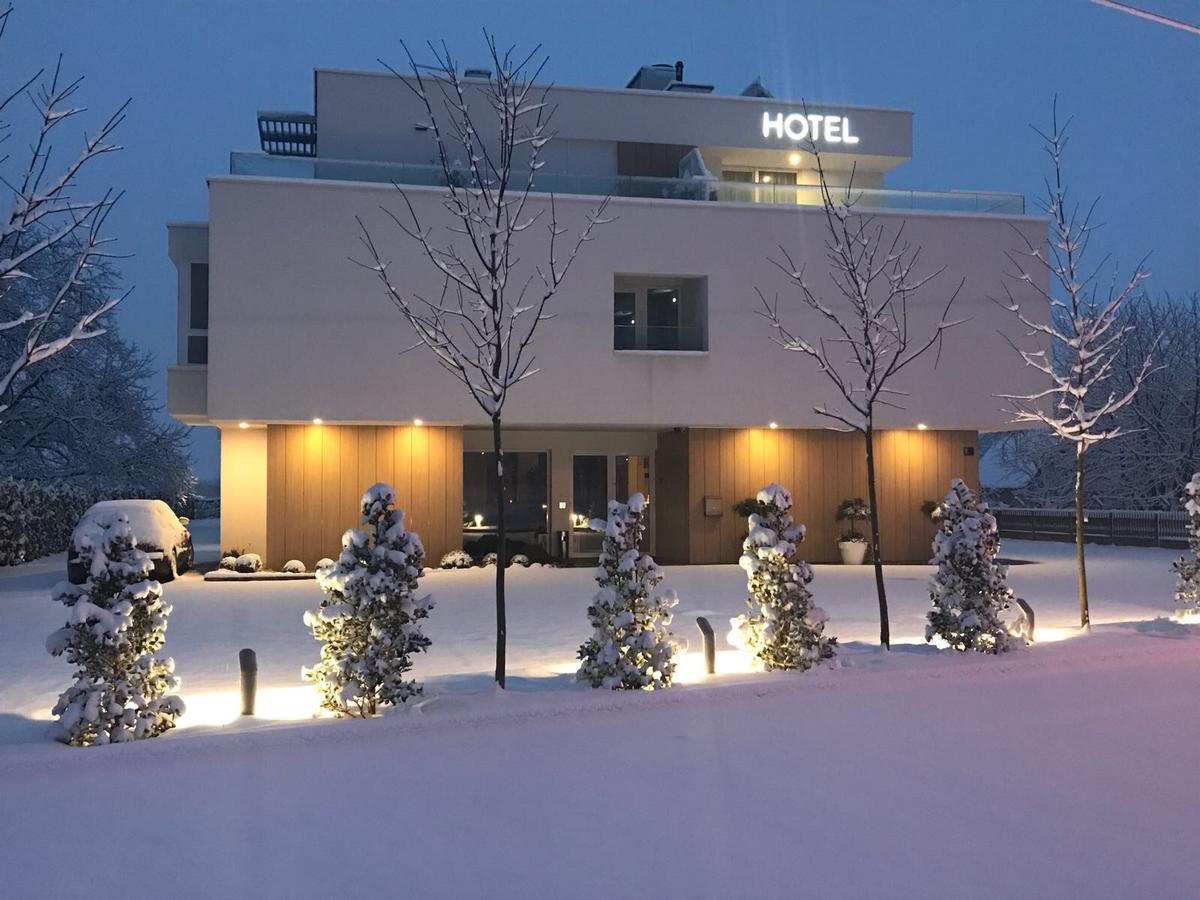 Hotel Magdalena Zagreb Bagian luar foto